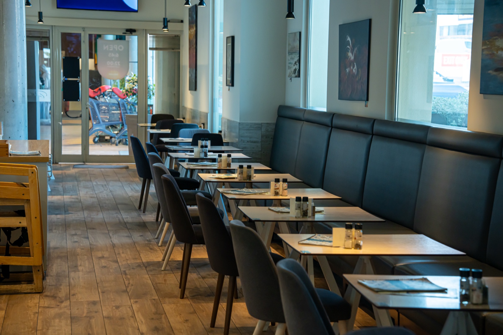 Belleview restaurant interior, Mellieħa